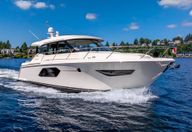 49′ 2021 Tiara