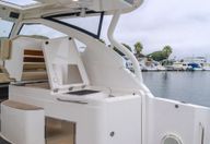 35′ 2018 Pursuit