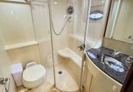 41′ 2006 Meridian