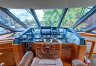 58′ 2001 West Bay