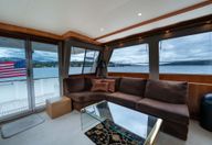 58′ 2001 West Bay