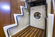 52′ 2005 Tiara