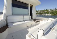 52′ 2005 Tiara