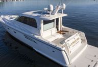 52′ 2005 Tiara