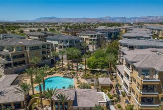 9204 Las Manaitas Avenue Unit: 402