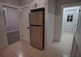 442 Locust Street Unit: 1