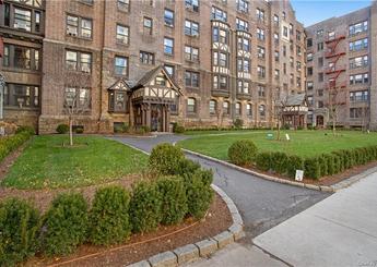 250 Martine Avenue Unit: 3F