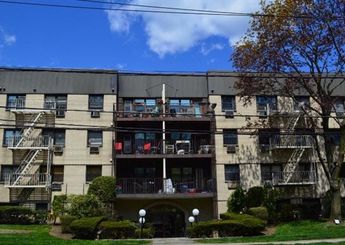 2261 Palmer Avenue Unit: 2C