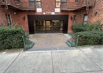 2165 Matthews Matthews Avenue Unit: 5A