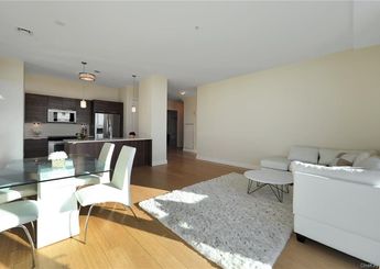 701 Ridge Boulevard Unit: 8D