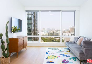 877 Francisco Street Unit: 1722