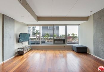 1155 S Grand Avenue Unit: 807