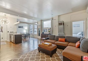 215 W 7th Street Unit: 803