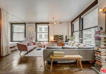 215 W 7th Street Unit: 702