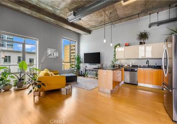 645 W 9th Street Unit: 744