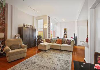 257 S Spring Street Unit: 3A