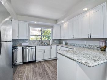 6677 Paseo Del Norte