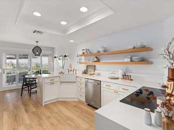 1262 Rue Saint Martin