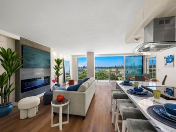 1820 Avenida Del Mundo