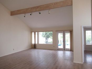 4052 Aeolia Way