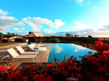 16582 Rio Vista Road