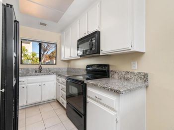245 Fairlee Lane
