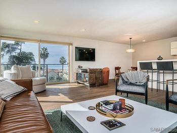 909 Coast Blvd