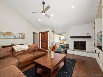 4048 Raffee Dr