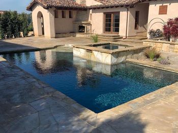6858 Las Colinas