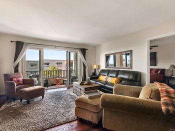 2530 Clairemont Drive