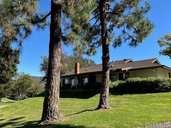 1219 La Casa