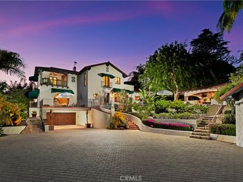 1681 La Loma Dr