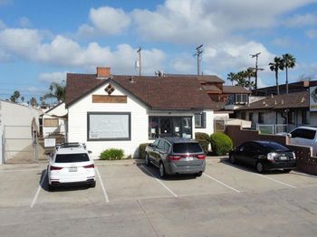 866 870 Grand Avenue