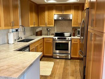 242 Dolphin Cove Ct