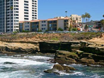 909 Coast Boulevard