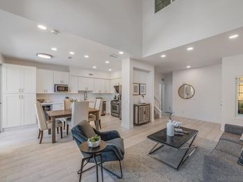 3872 Creststone Pl