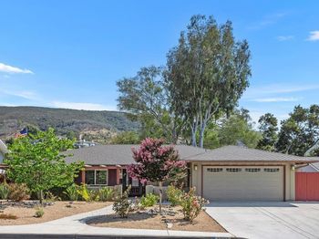 1239 San Julian