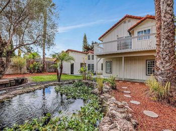 1583 Avenida De Los Lirios