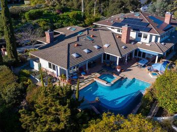 516 Whisper Wind Dr