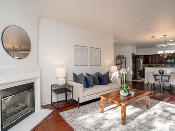 12376 Carmel Country Rd