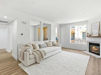 12372 Carmel Country Road