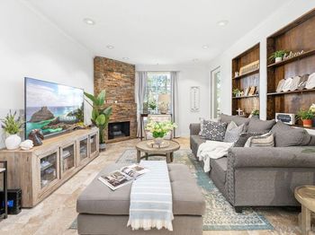 12366 Carmel Country Rd