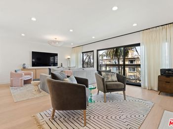 801 Ocean