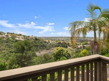 6410 Terraza Portico