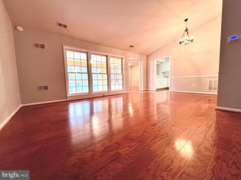 5715 Brewer House