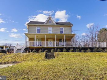 5024 Green Valley