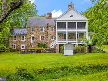 16158 Clarkes Gap