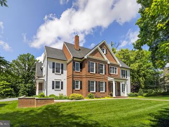 1321 Homestead