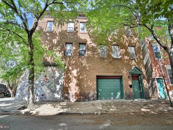 1037 Bainbridge
