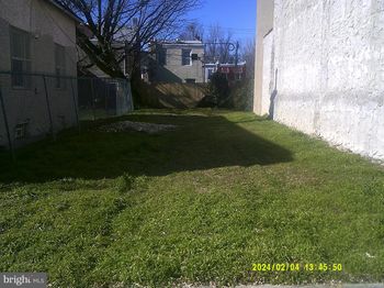 6142 Woodstock